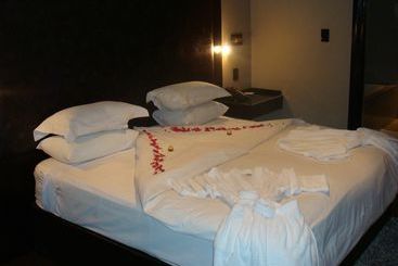 Velmore Hotel & Spa