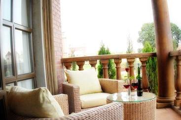 Velmore Hotel & Spa