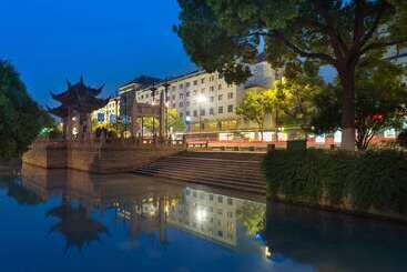 هتل Wyndham Garden Suzhou