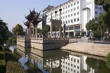هتل Wyndham Garden Suzhou