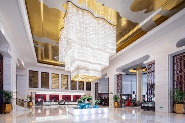هتل Wyndham Grand Plaza Royale Colorful Yunnan