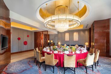 هتل Wyndham Grand Plaza Royale Colorful Yunnan