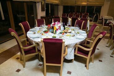 Lake Palace Hotel & Restaurant