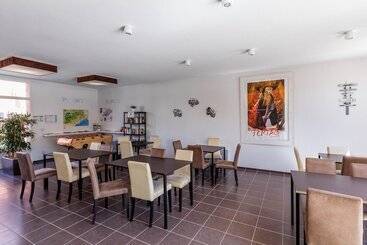 اقامتگاه Terres De France  Le Domaine De Bacchus