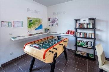 اقامتگاه Terres De France  Le Domaine De Bacchus