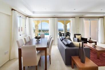 استراحتگاه Club St. George
