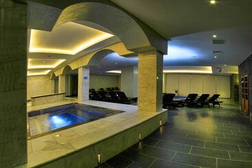 هتل Sky Tower Deluxe