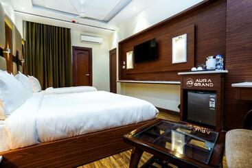 민박 Aura Grand By Levelup Hotels