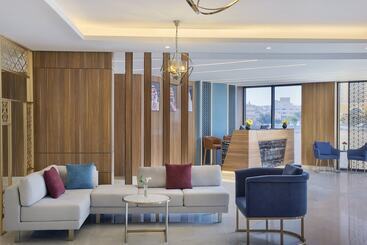 هتل Staybridge Suites   Al Khobar City, An Ihg
