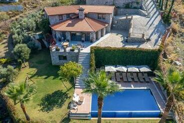 شقة فندقية Massi Villa