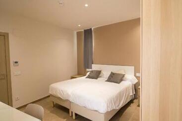 پانسیون Hostal Martínez