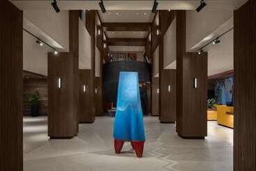 Rok Hotel Kingston, Tapestry Collection By Hilton