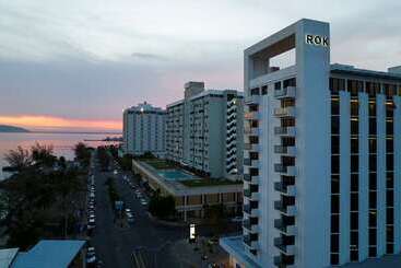 Rok Hotel Kingston, Tapestry Collection By Hilton