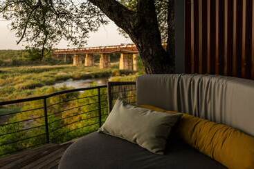 Hotel Kruger Shalati   Train On The Bridge And Garden Suites