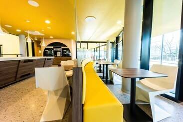 هتل Prize By Radisson, Bonn City