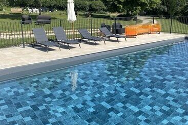 تختخواب و صبحانه Le Domaine Du Gravier
