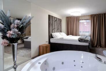 Cappo Suites