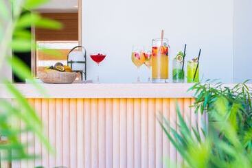 هتل The Standard, Ibiza