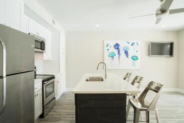 هتل The Tides, Grace Bay