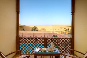 هتل Time Square Resort & Spa Bhuj