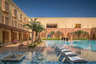 هتل Time Square Resort & Spa Bhuj