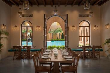 هتل Time Square Resort & Spa Bhuj