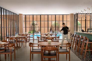 هتل Time Square Resort & Spa Bhuj