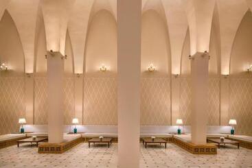 هتل Time Square Resort & Spa Bhuj