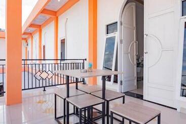 Urbanview Hotel Bundaran Besar Palangkaraya By Reddoorz