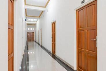 Urbanview Hotel Bundaran Besar Palangkaraya By Reddoorz