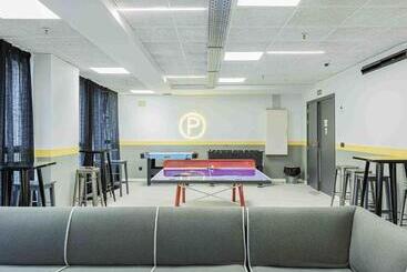 ユースホステル Micampus Santander Student Residence