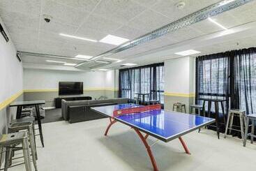 ユースホステル Micampus Santander Student Residence
