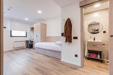 ユースホステル Micampus Santander Student Residence