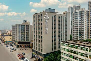 Atour Hotel Langfang Railway Station