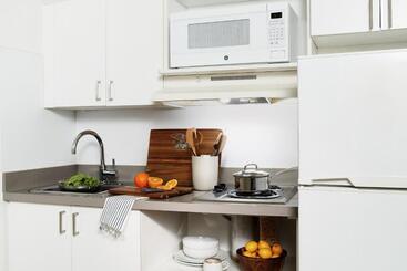 هتل Intown Suites Extended Stay Matthews Nc   East Independence