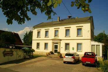 پانسیون Günstiges Doppelzimmer Sächsische Schweiz