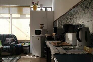 تختخواب و صبحانه Atjuditehome