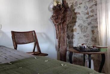 تختخواب و صبحانه Chambres Du Clocher