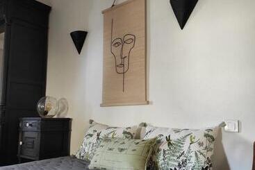 تختخواب و صبحانه Chambres Du Clocher