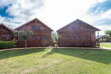 هتل Cabañas Del Parador