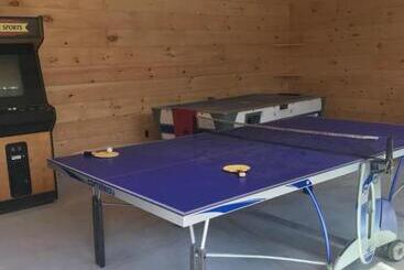 هتل Elmwood Motor Court
