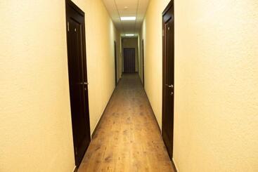Monada Hotel & Hostel