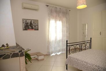 پانسیون Jonico Guest House