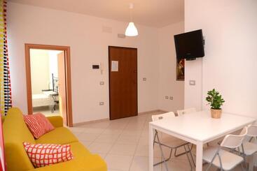 پانسیون Jonico Guest House
