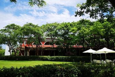 Hacienda San Pancho - San Francisco