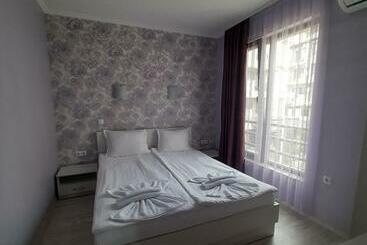 La Mer Apartments