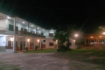 پانسیون Sanhak Guesthouse 1