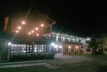 پانسیون Sanhak Guesthouse 1