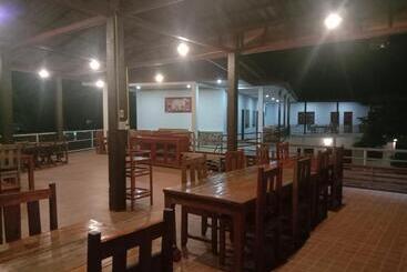 پانسیون Sanhak Guesthouse 1