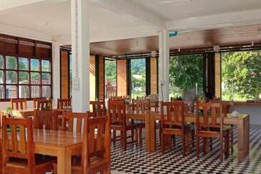پانسیون Sanhak Guesthouse 1